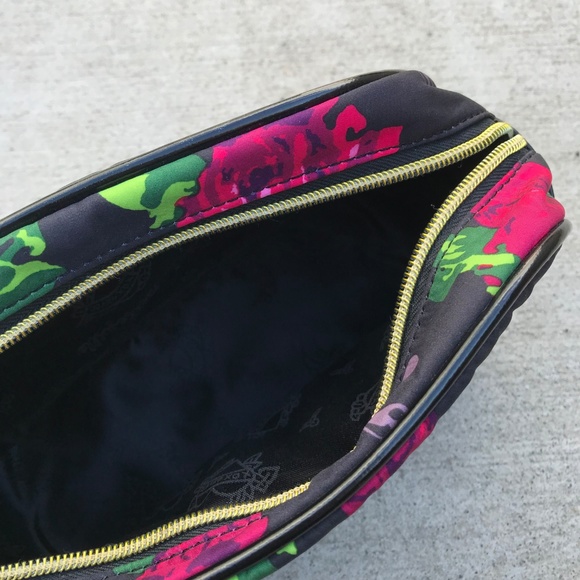BETSEY JOHNSON BETSEYVILLE 🆕 Cosmetic Bag Clutch - Picture 7 of 7